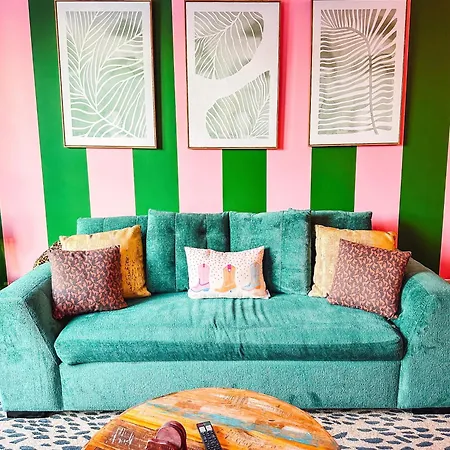 Dreaming With Dolly - Luxe Near Broadway *