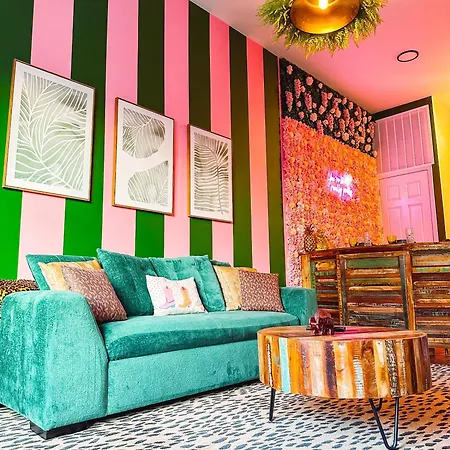 Dreaming With Dolly - Luxe Near Broadway Holiday home