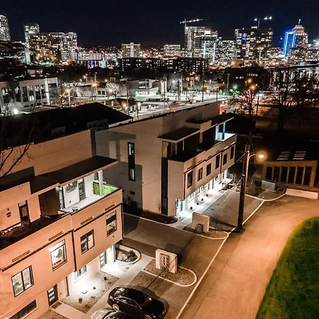 Holiday home Urban Row - Rooftop Hottub - Heart Of Gulch Nashville