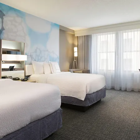Courtyard By Marriott Downtown Hotel Nashville