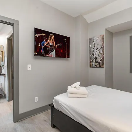 Gray Pearl- Single-family -4 Mins To Broadway Nashville