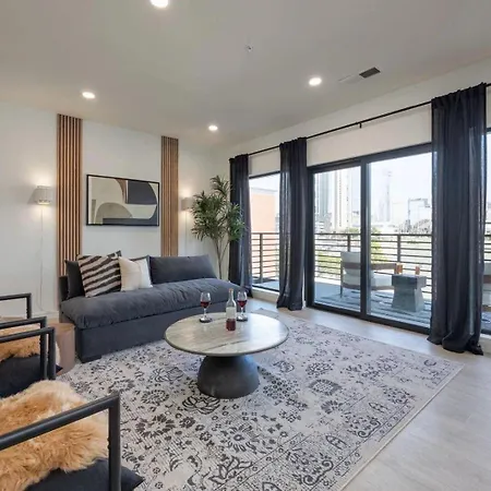 Plush Haven-2 Unit Combo-walk To Broadway Nashville