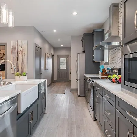 Gray Pearl- Single-family -4 Mins To Broadway * Nashville