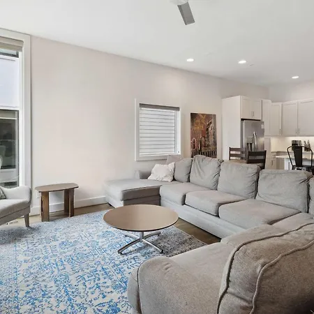 Gorgeous Home-2 Miles To Lower Broadway *