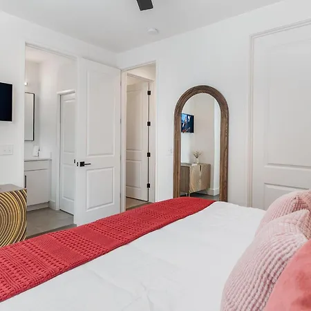 Painted Note - Rooftop Hot Tub - Mins To Broadway Holiday home *