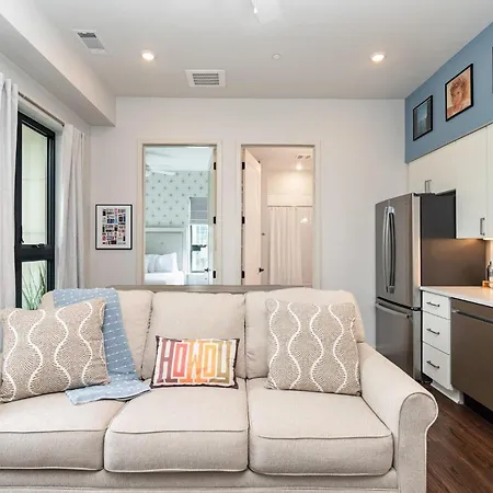 Holiday home Harmony Octave-2 Units-pool/gym-4 Mins To Broadway Nashville
