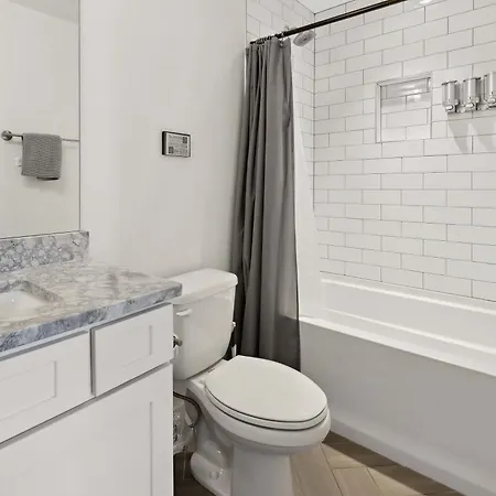 Gorgeous Home-2 Miles To Lower Broadway *