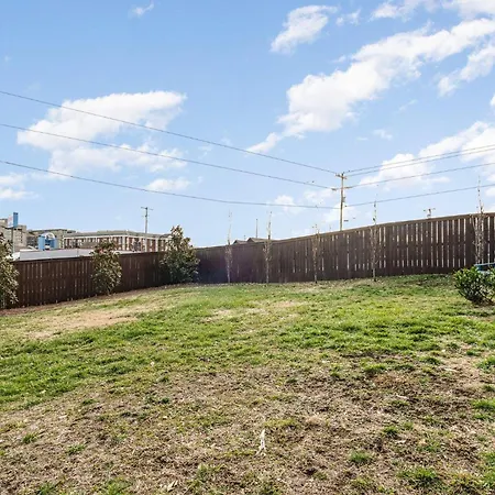 Gray Pearl- Single-family -4 Mins To Broadway Holiday home *