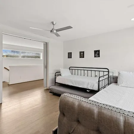 Gorgeous Home-2 Miles To Lower Broadway Holiday home *