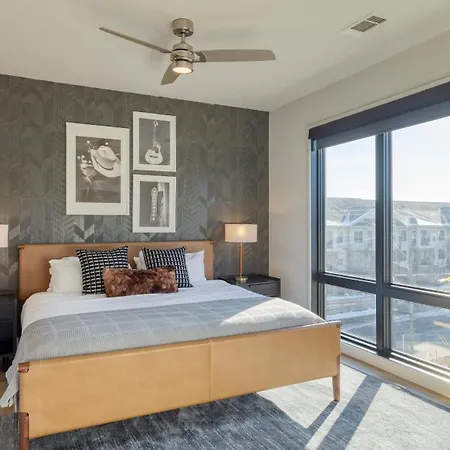 Sleeps 42 7 Modern Midtown W Gym, Pool, Walkable To Shops & Eats Nashville