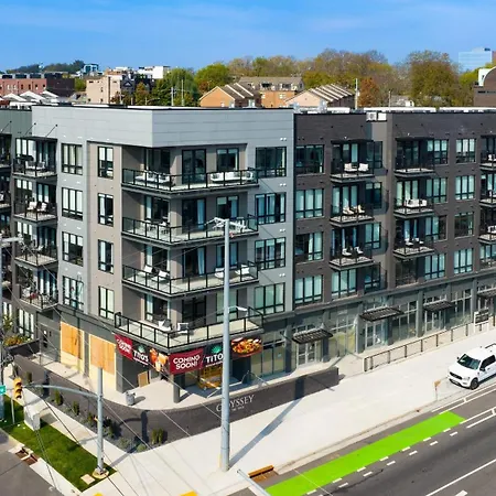Sleeps 42 7 Modern Midtown W Gym, Pool, Walkable To Shops & Eats Nashville