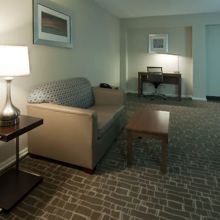 Express & Nashville-i-40 & I-24 Hotel 3*