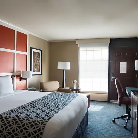 The At Opryland, A Gaylord