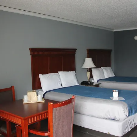 Quarters & Hotel 3*
