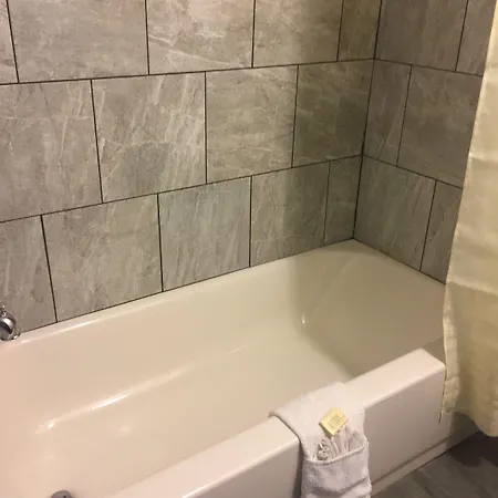 Hotel Quarters & Nashville