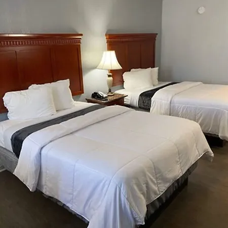 Hotel Quarters & 3*