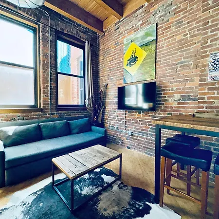 Apartment No Show Jones Nashville