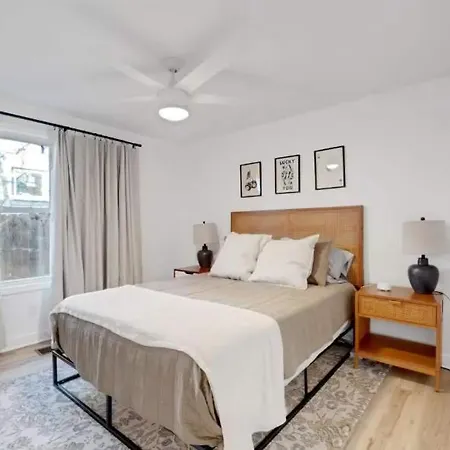 Spacious Duplex In Prime Location *