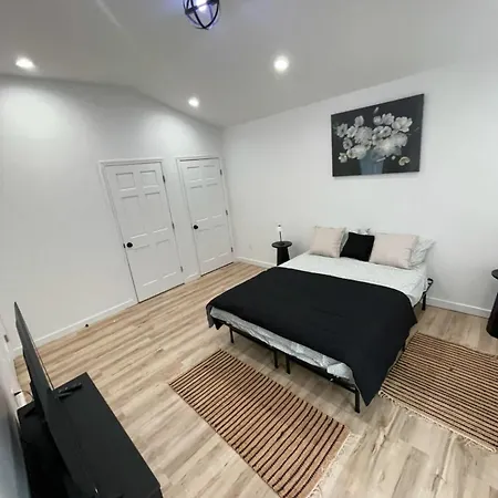 Holiday home Spacious Duplex In Prime Location *