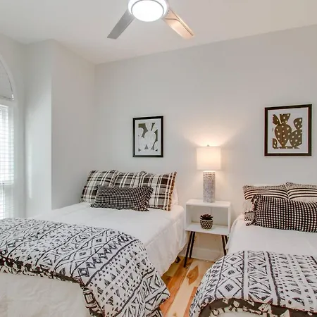 Holiday home The Grant | 9 Mins To Downtown, Vandy On Foot Nashville