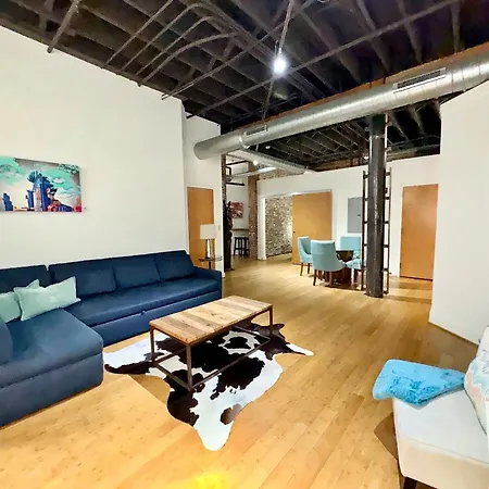 Rock Apartment *