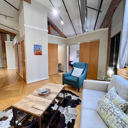 King George Apartment *