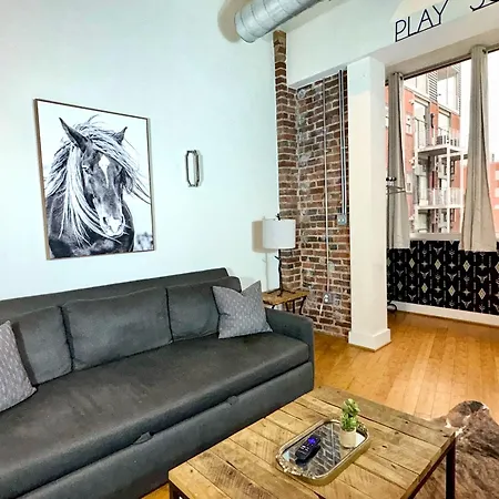 Brooks Apartment Nashville