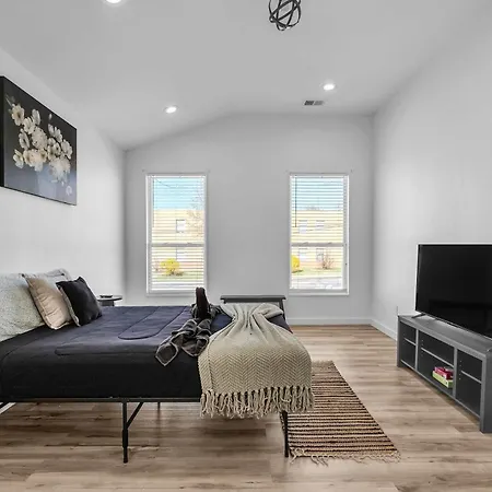 Spacious Duplex In Prime Location Holiday home