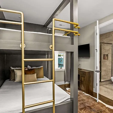 Holiday home Luxury House In With Rooftop Deck Nashville