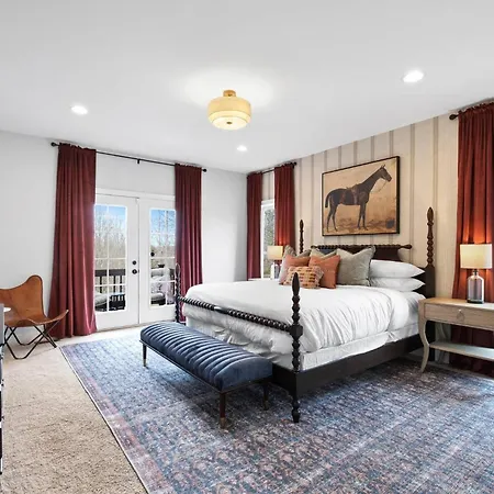 Retreat - Pool/hot Tub/karaoke/theatre + Nashville