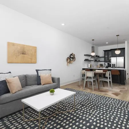 Only 3 Miles From Broadway Sleeps 16 Two Side By Side Nashville
