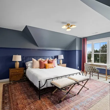 Retreat - Pool/hot Tub/karaoke/theatre + * Nashville