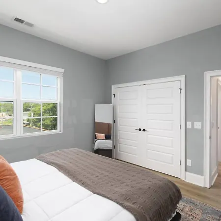 Holiday home Sleeps 32 Only 10 Minutes To Broadway 4 Side By Side *