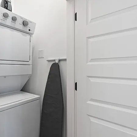 Sleeps 32 Only 10 Minutes To Broadway 4 Side By Side Nashville
