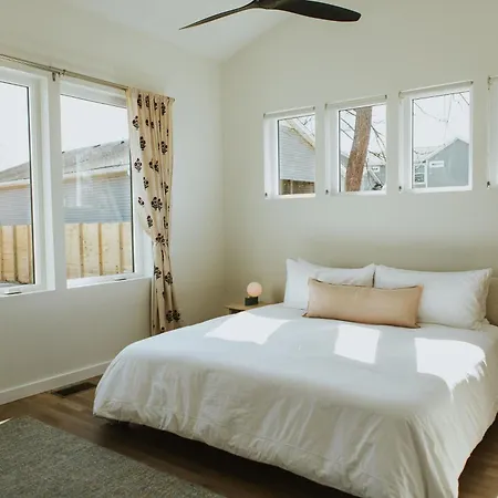 Storybook - Perfect For Couples And Solo Travelers * Nashville