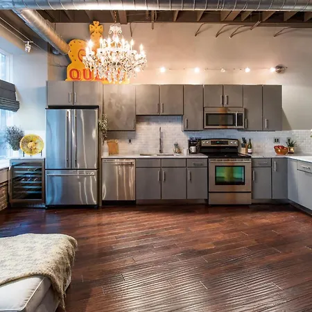 Taylor Apartment Nashville