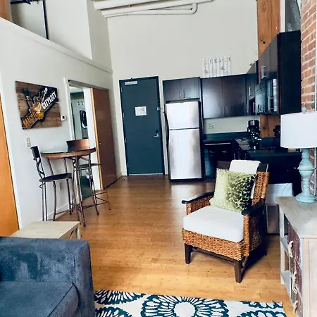 Kenny Apartment *