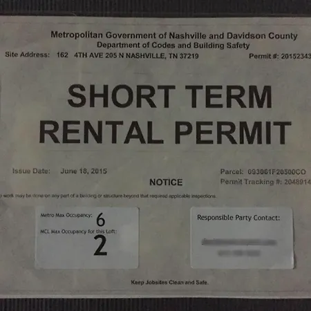Taylor Apartment *