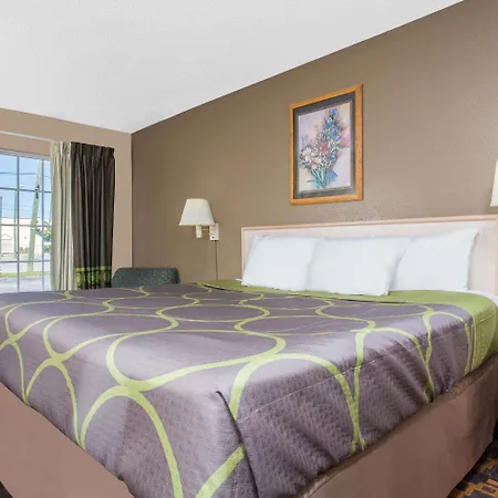 Super 8 By Wyndham Antioch/nashville South East 2*