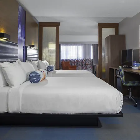 Hotel Aloft By Marriott West End 3*
