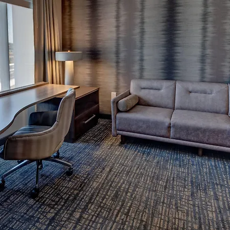 Hotel By Marriott At Opryland Nashville