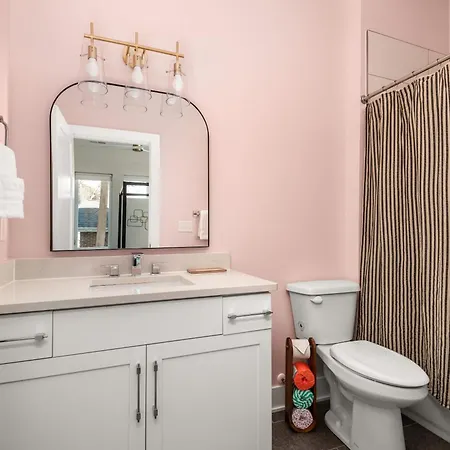 Modern 2-bedroom In Nashville
