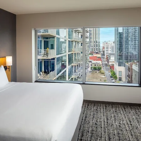 Hyatt Place Downtown 3*