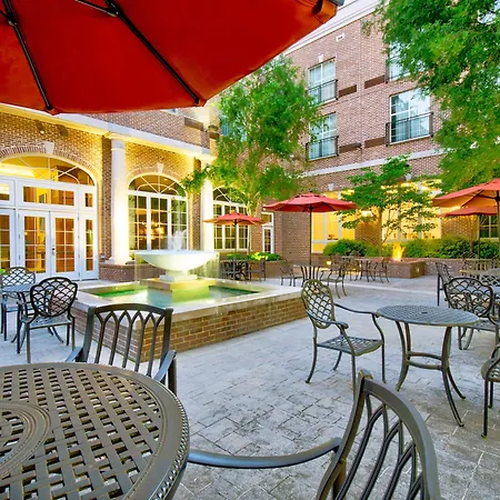 Hotel Courtyard By Marriott Hills 3*