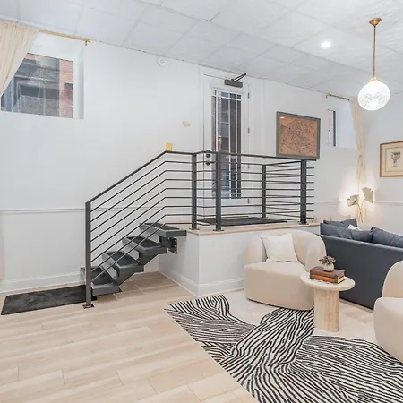 Holiday home Maison Modiste - Bankers Alley - Walk To Broadway *