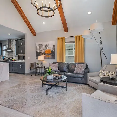 Gray Pearl- Single-family -4 Mins To Broadway Nashville