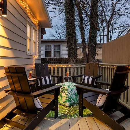 Holiday home Southern Elegance-private Hot Tub-walk To 12 S