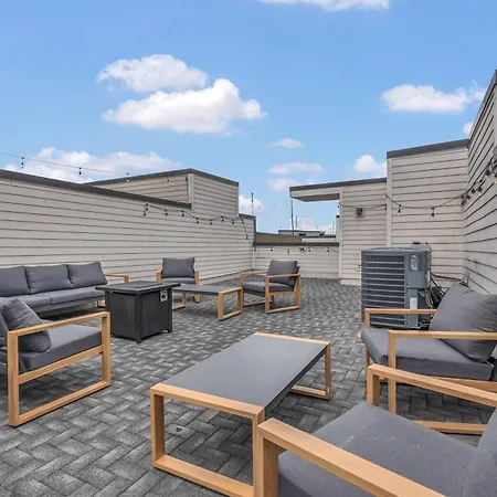 2 Miles To Lower Broadway-close To Honky Tonks Holiday home Nashville