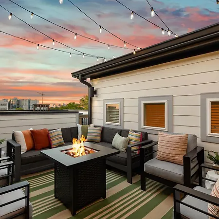 Holiday home Private Rooftop Near Vanderbilt Only 2 Miles From Downtown