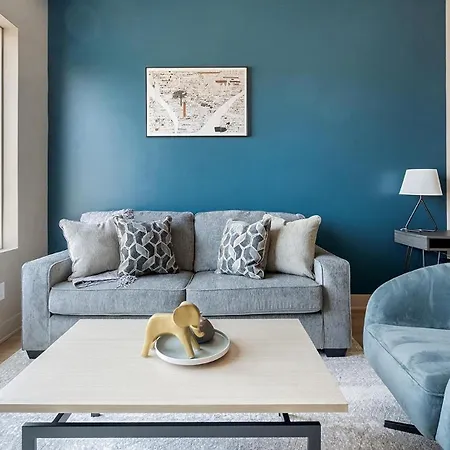 Landing - The Haysboro Apartment
